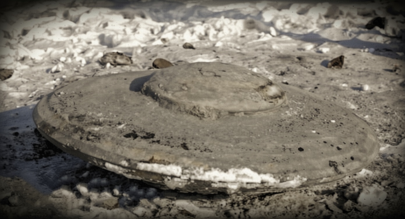 Saucer shaped scout craft filmed over Russia