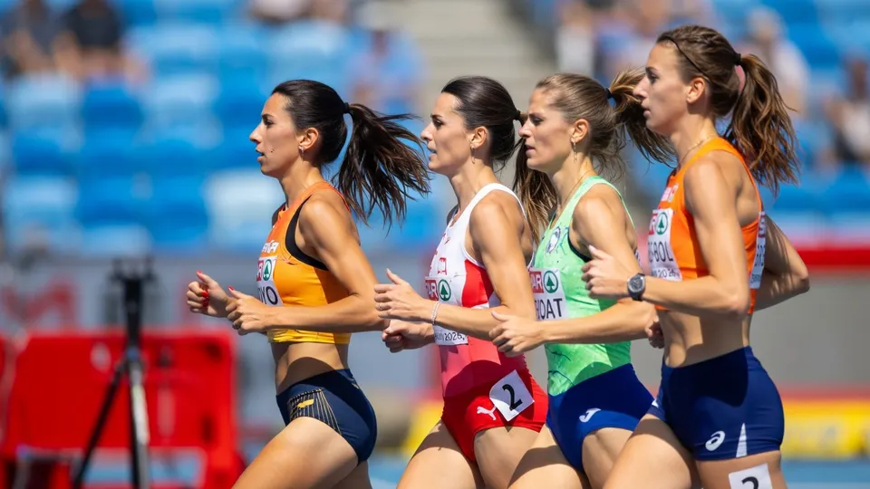 Femke Broeders-Bol tijdens haar 800 meter op het EK in Birmingham