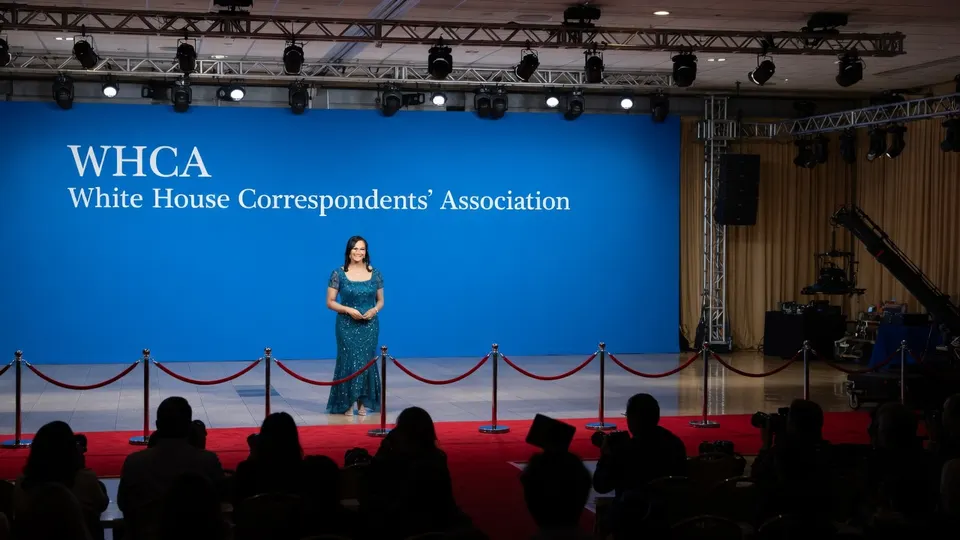 Kristen Welker tijdens een bijeenkomst van de White House Correspondents' Association