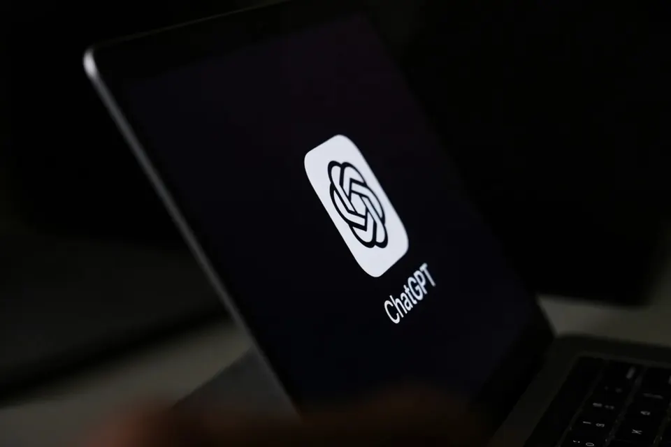ChatGPT op een laptop, dat medische gegevens uit Epic kan samenvatten en analyseren