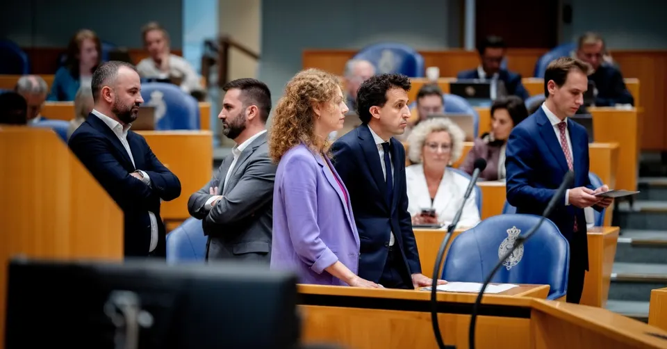 Jimmy Dijk en Jan Paternotte tijdens het debat in de Tweede Kamer