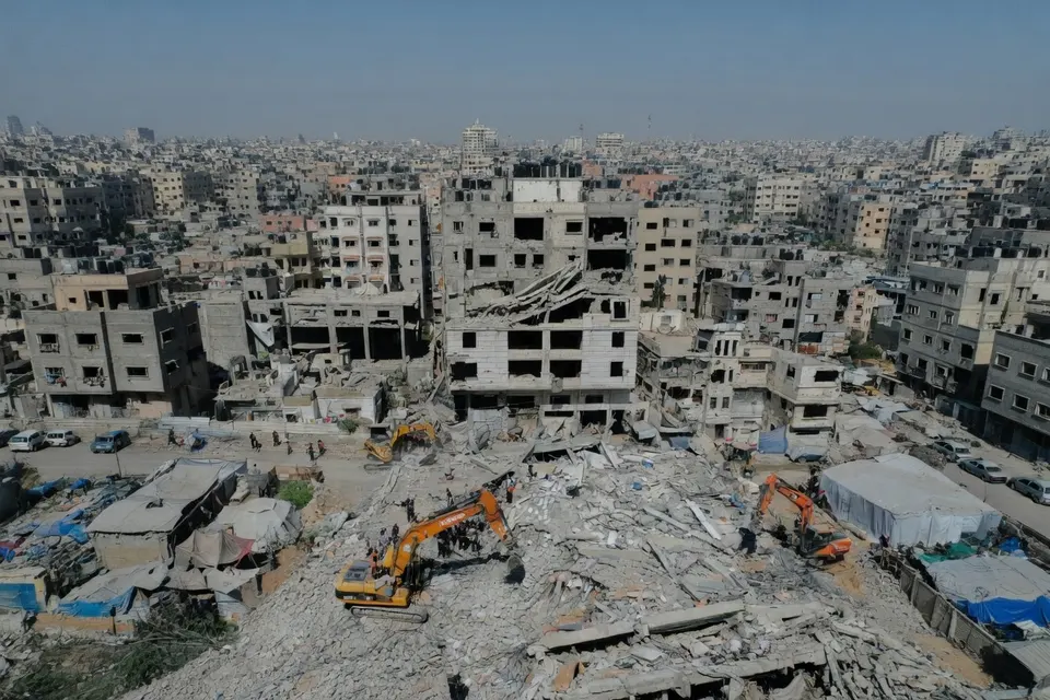 Luchtbeeld van verwoeste gebouwen en puin in Gaza-Stad