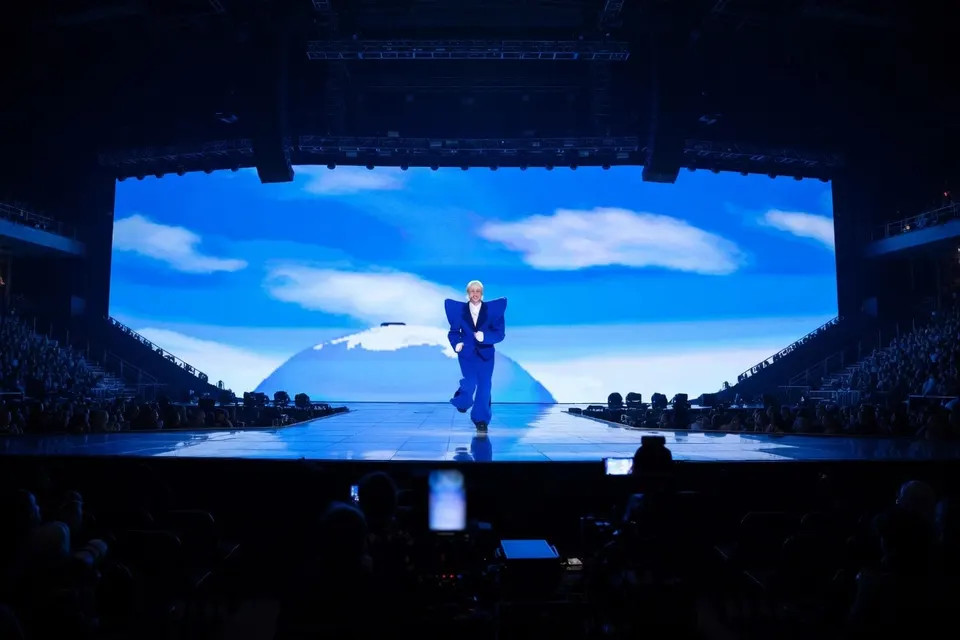 Een artiest treedt op tijdens het Eurovisiesongfestival