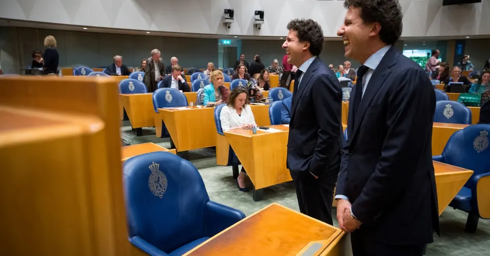 Minister Eelco Heinen en D66-leider Rob Jetten in de Tweede Kamer
