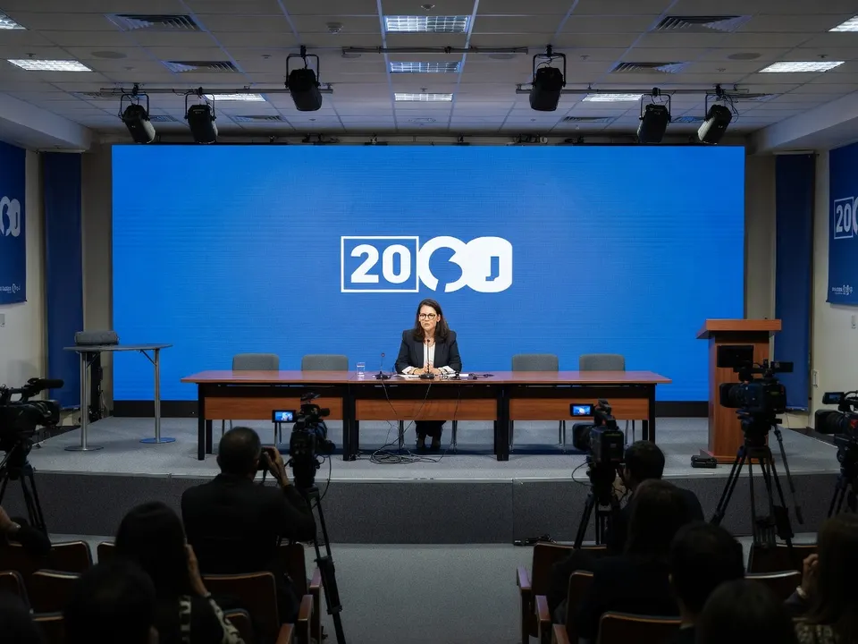Fatima Ezzahra El Mansouri tijdens een persconferentie in Marokko