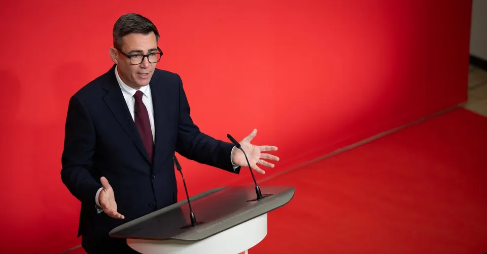 Andy Burnham spreekt tijdens een bijeenkomst van de Britse Labour-partij