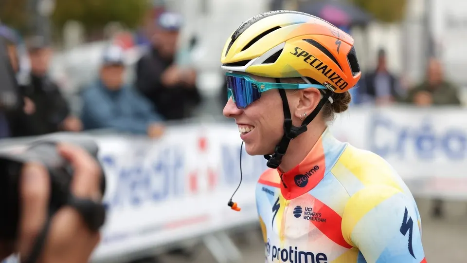 Lorena Wiebes na haar ritzege in de Ronde van Chongming