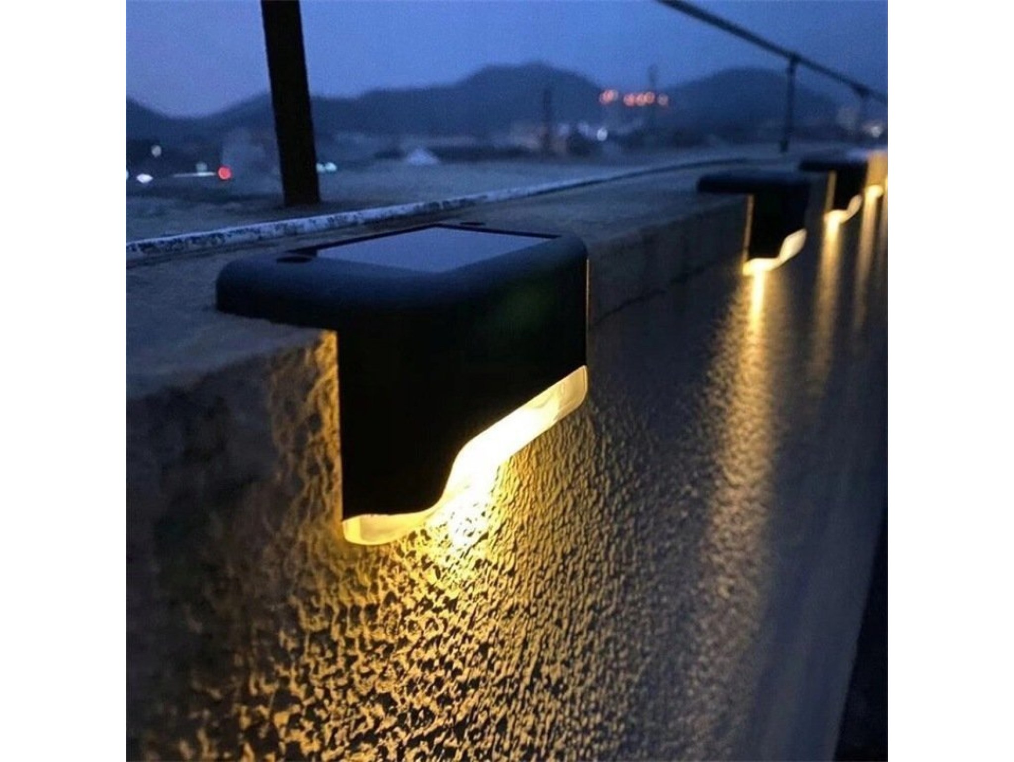 LAMPKA LAMPA SOLARNA KRAWĘDZIOWA 1 LED 8x4,5x4,2cm - czarny - ciepły biały