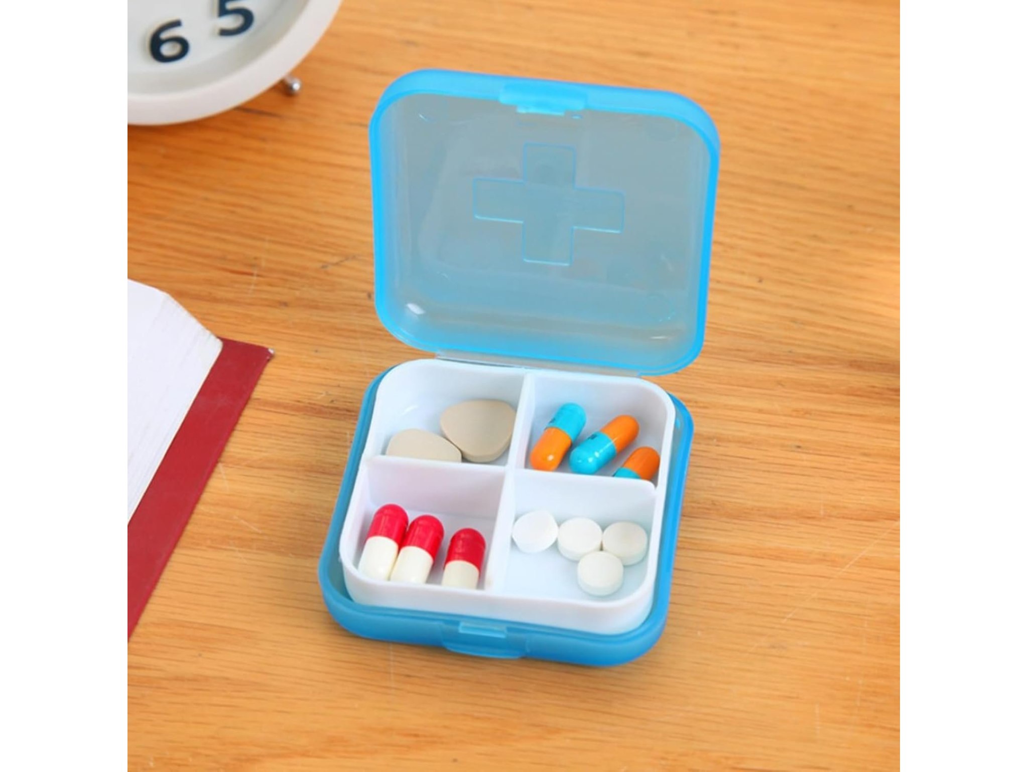 POJEMNIK ORGANIZER NA LEKI 4 KOMORY - niebieski