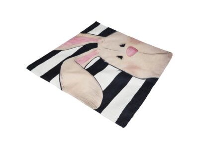 POSZEWKA NA PODUSZKĘ WIELKANOCNA 45x45 - zając biało-czarny