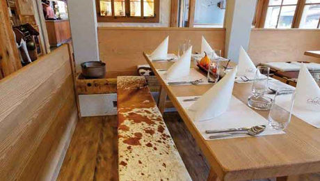 Stall/Tenne im Restaurant Chutz