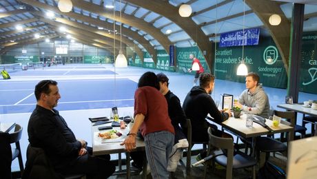 Center Restaurant mit Platz bis 50 Personen