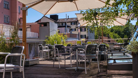 Sommerterrasse in der Buchhandlung Schreiber