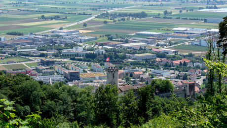 Hinter dem Schloss Richtung Oensingen