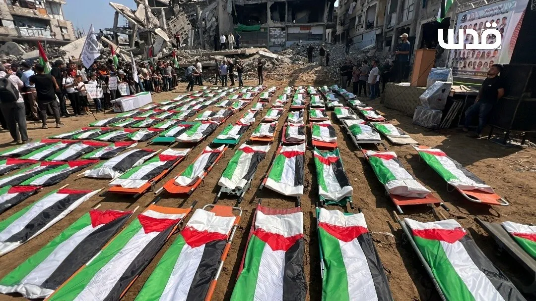 غزة تشيّع 112 شهيداً من عائلة واحدة في أكبر جنازة فلسطينية
