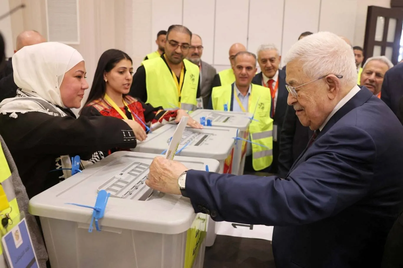 حوارات فلسطينية حول الانتخابات والمشروع الوطني