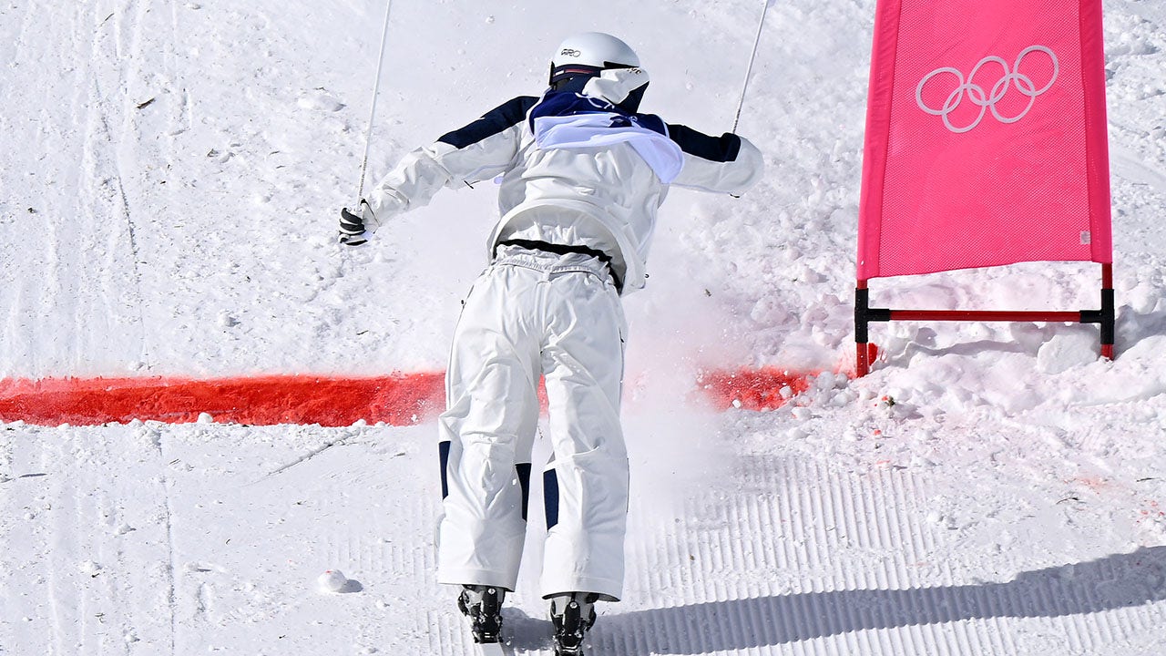 Olympic skier shocks announcers in medal-winning race: 'I can't believe my eyes'