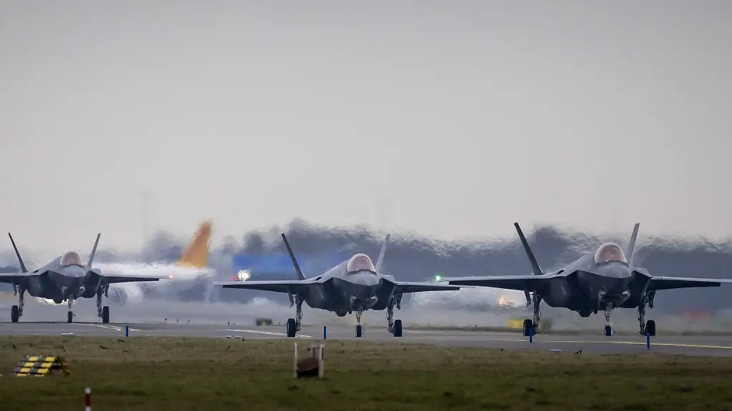 Dutch Minister: F-35 Jets Can Be Hacked Like iPhones
