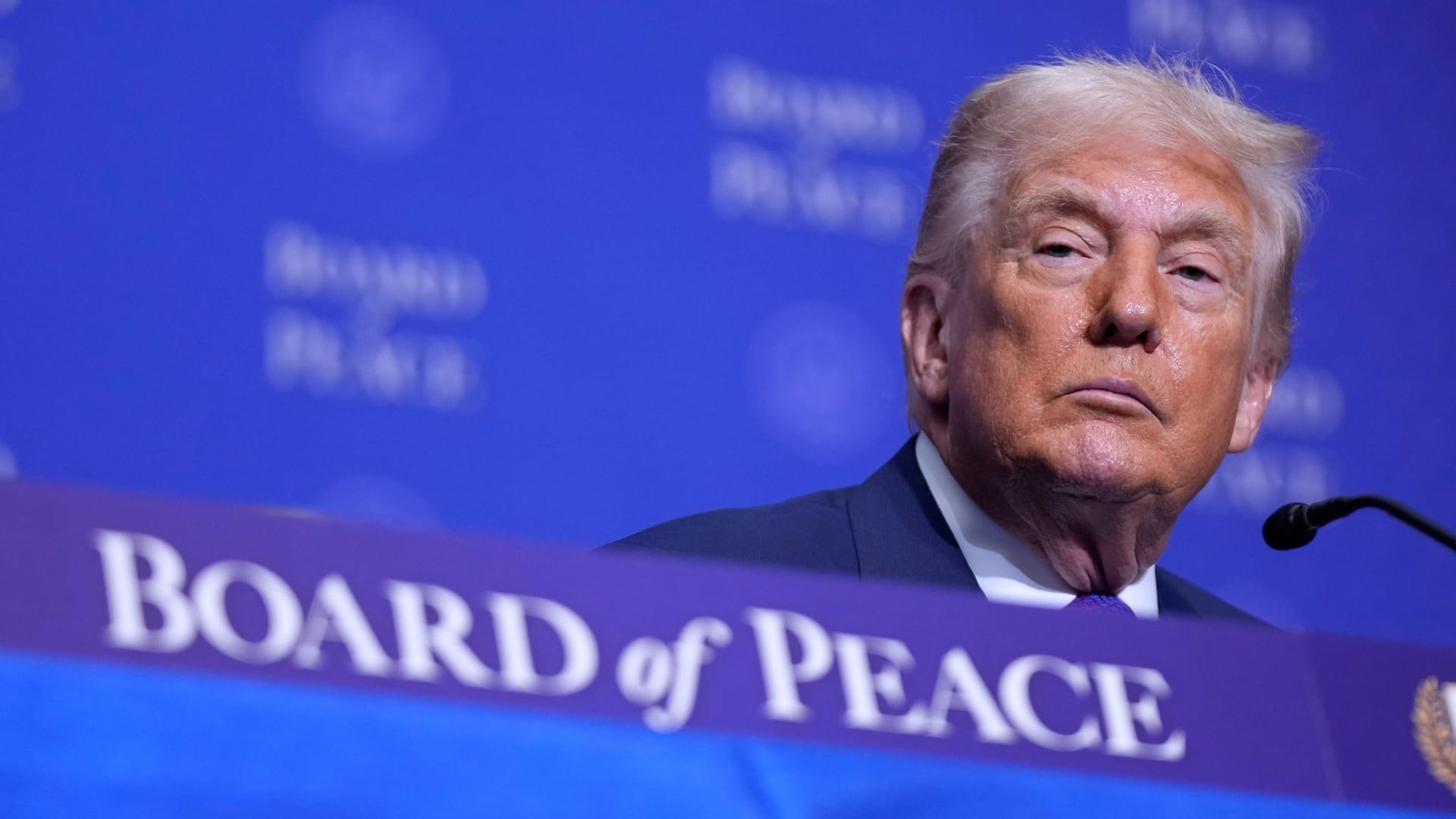 Friedensrat tagt: Donald Trump redet von Frieden – aber schaltet auf Krieg