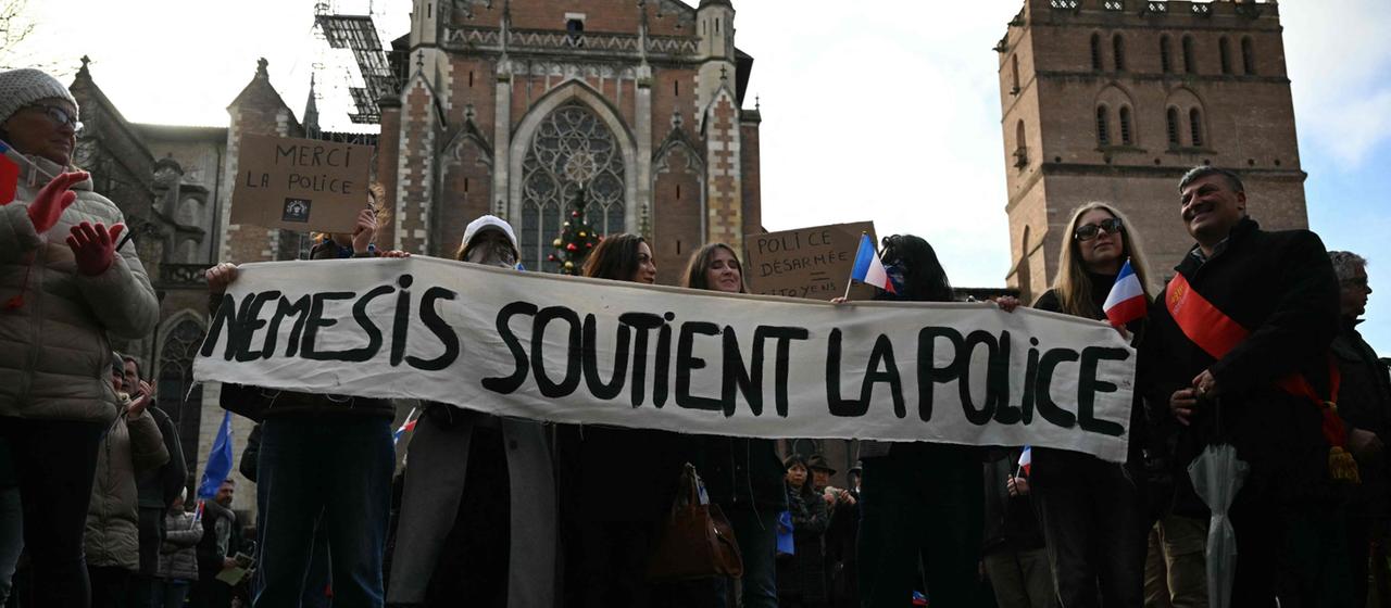 Tod eines Rechtsextremisten
                            Frankreich diskutiert über politische Gewalt