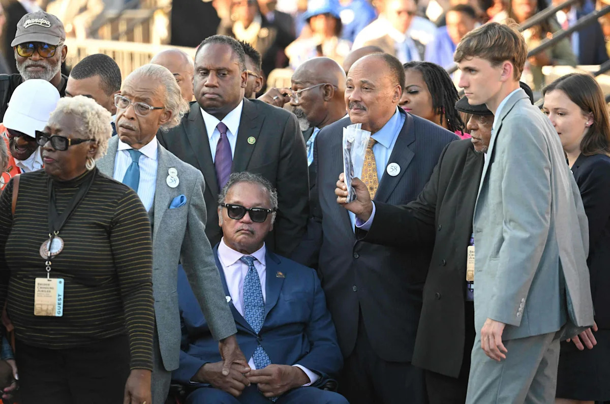 Jesse Jackson remembered as "a role model for a generation"
