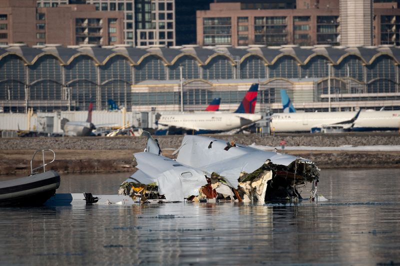 US House lawmakers propose comprehensive aviation safety bill after fatal crash