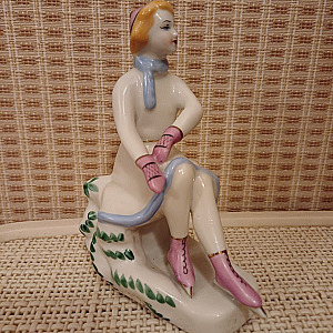Porcelāna figūra