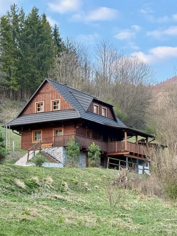 Zrub podvečer