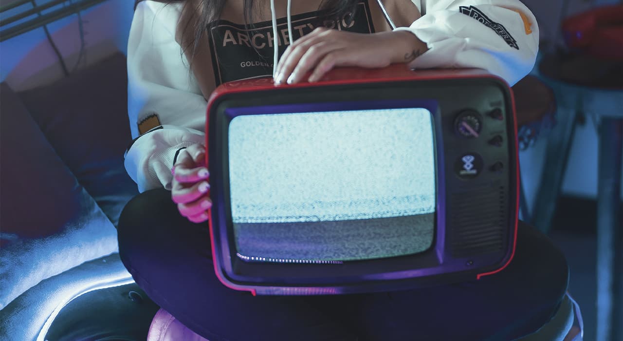 Acquaintance with cable television