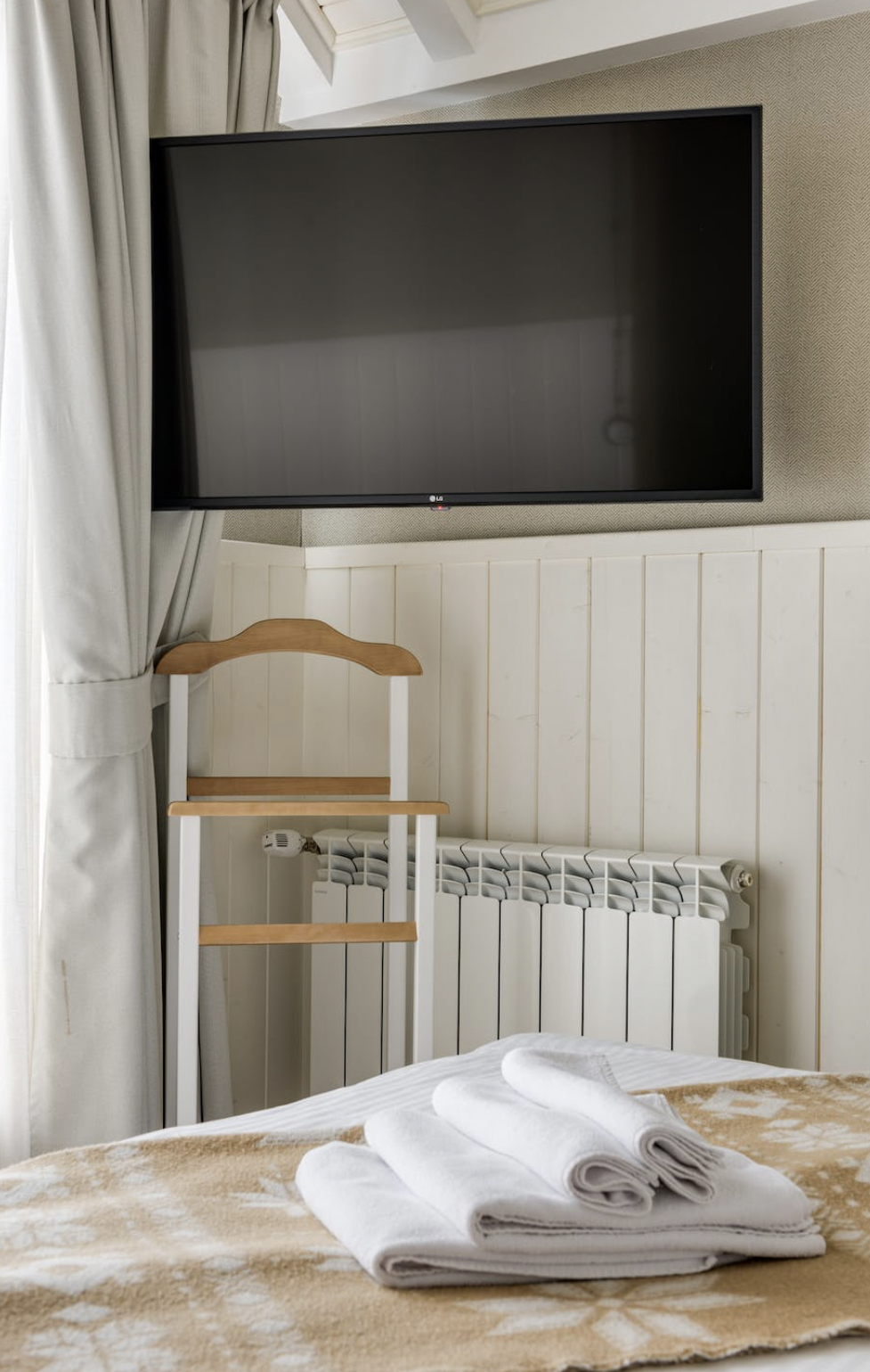 TV-set on the wall