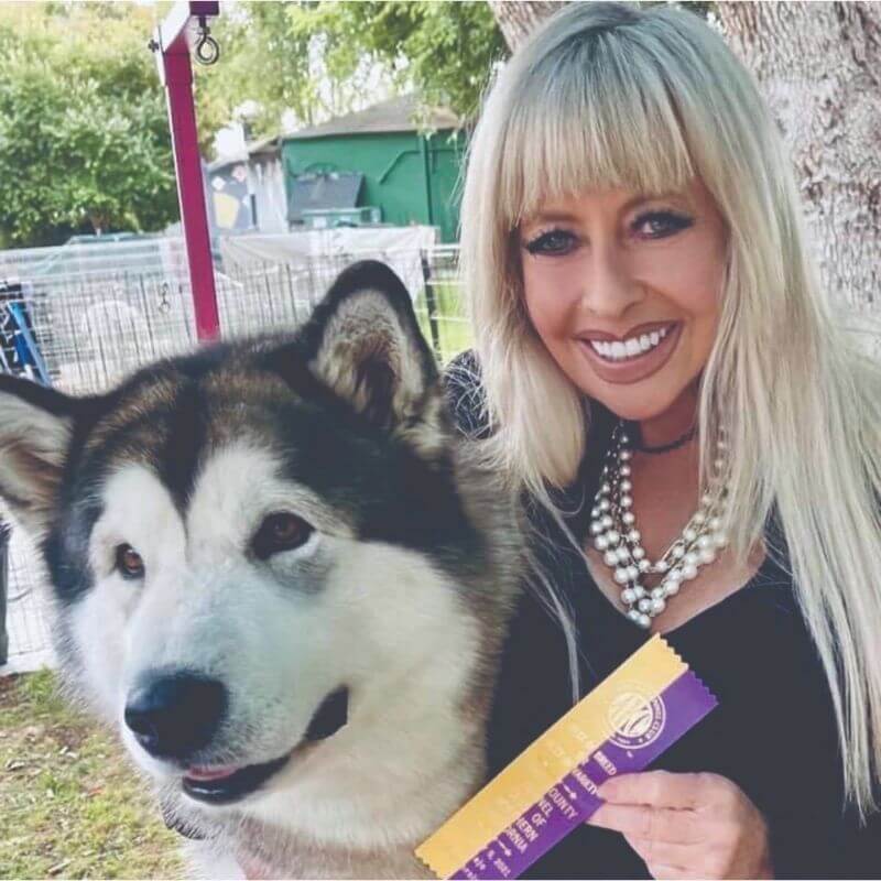 SilverIce Alaskan Malamutes - Alisa Syar Alisa Syar with her SilverIce Alaskan Malamute dog