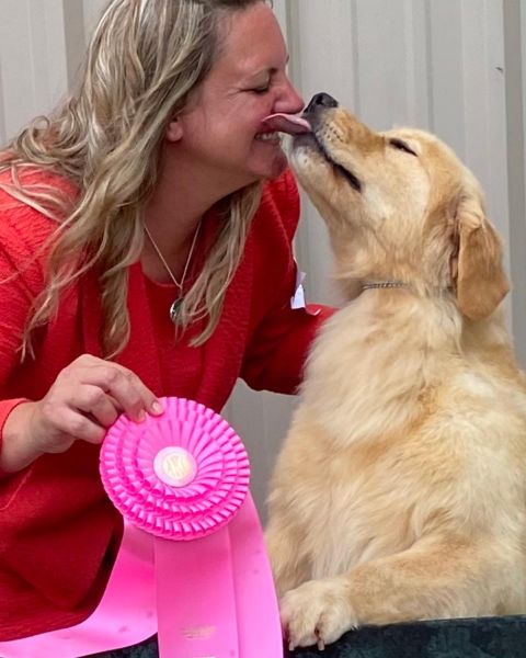 Marissa Hendrix - Arkgold Golden Retrievers