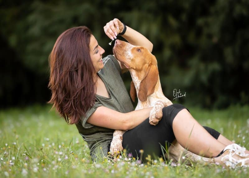 Raquel Colaçowith her Bracco Italiano dog
