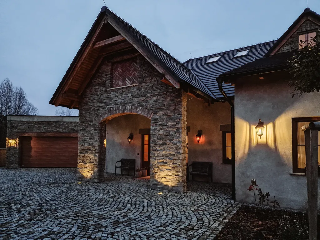 Rodinný dům na Lipně foto