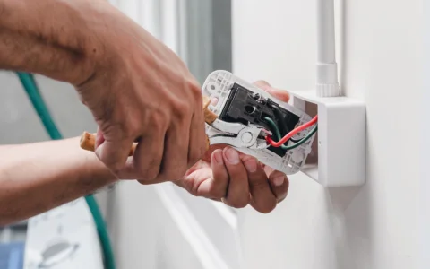 Pflichtfortbildung Elektrisch unterwiesene Person (EuP)