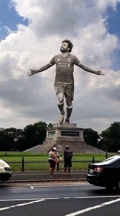 هل نصبت إنجلتزا تمثالاً للاعب المصري محمد صلاح؟