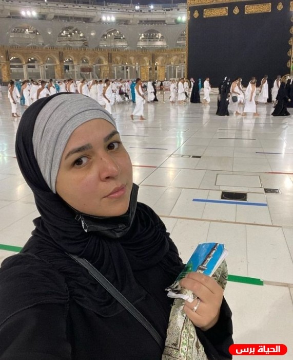 ما حقيقة ارتداء الممثلة المصرية إيمي سمير غانم للحجاب؟