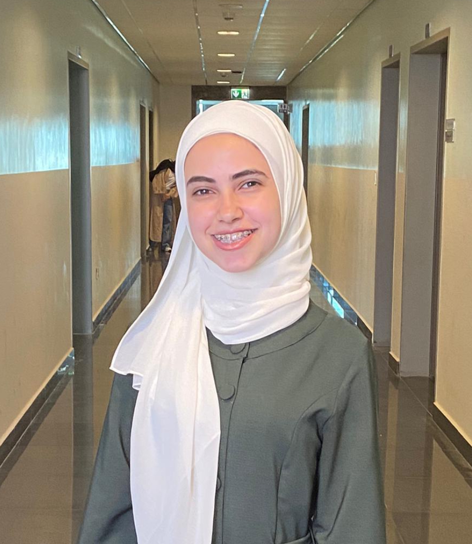 مرام دبوس