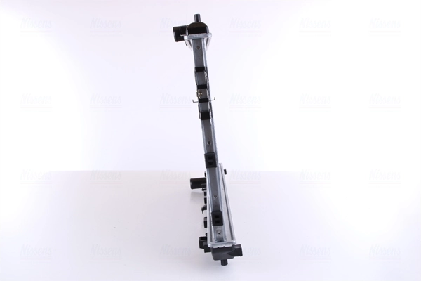 Radiateur, refroidissement du moteur NISSENS 61633