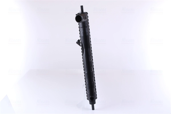 Radiateur, refroidissement du moteur NISSENS 61656