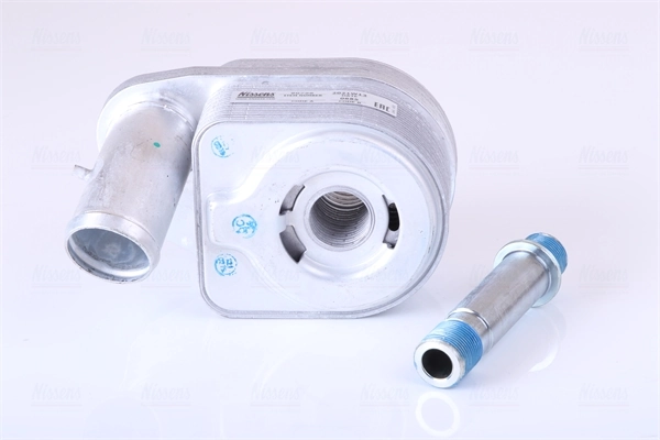 Radiateur d'huile NISSENS 90796