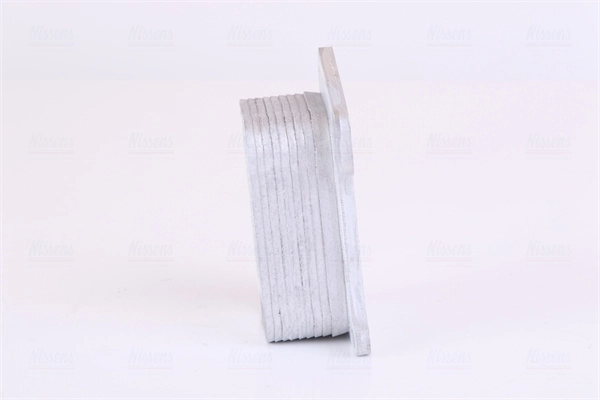 Radiateur d'huile NISSENS 90983