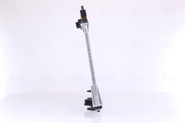 Radiateur, refroidissement du moteur NISSENS 68147