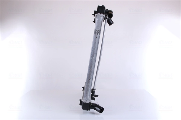 Radiateur, refroidissement du moteur NISSENS 646932