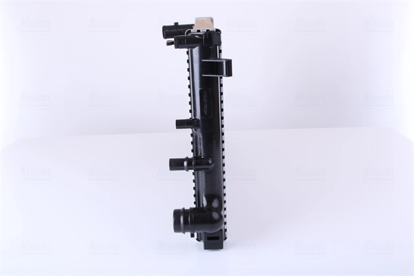 Radiateur, refroidissement du moteur NISSENS 617847