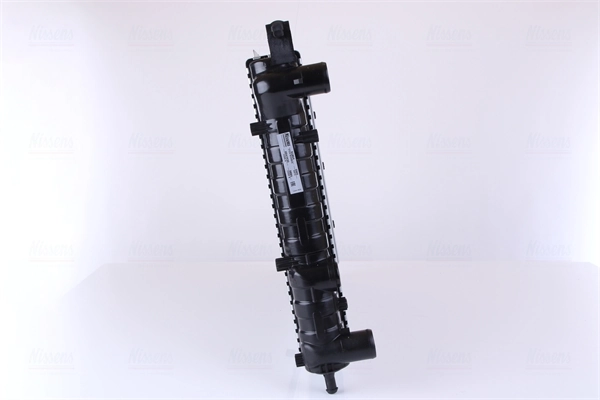 Radiateur, refroidissement du moteur NISSENS 61804