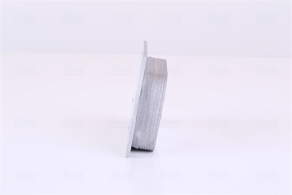 Radiateur d'huile NISSENS 90882