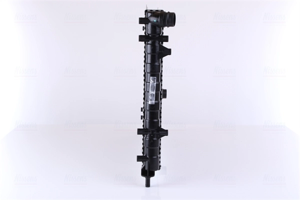 Radiateur, refroidissement du moteur NISSENS 68804