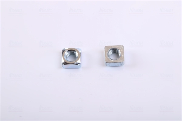 Radiateur, refroidissement du moteur NISSENS 61021A