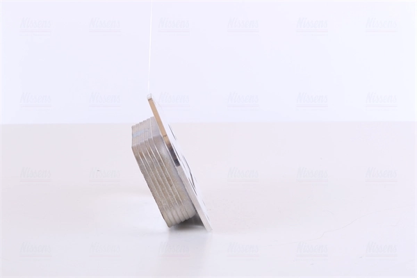 Radiateur d'huile NISSENS 90741